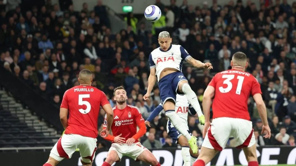 世体：布鲁日主场可容纳近30000人，巴萨将有1300名球迷助威