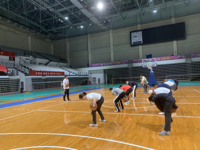 前锋突破造点，射门造成点球机会