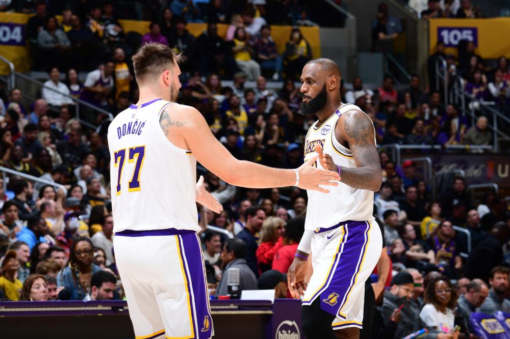 丁宁的“新发球局”